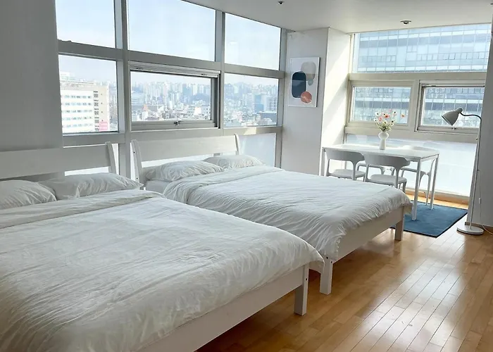 Modern And Spacious, Hongdae Stn 1mn * Seoel