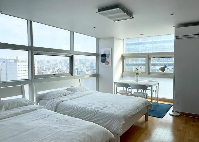 Modern And Spacious, Hongdae Stn 1mn Appartement